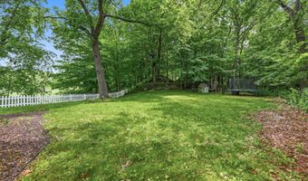 1372 Cramton Ave NE, Ada, MI 49301