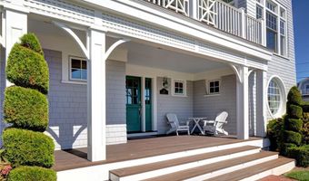 140 Tuckerman Ave, Middletown, RI 02842