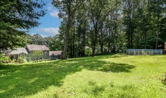 21 Chimney Dr, Bethel, CT 06801