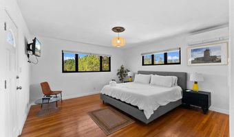 9586 Alto Dr, La Mesa, CA 91941