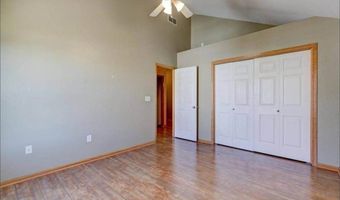 1062 10th Ave NW, Altoona, IA 50009