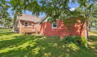 418 N 15th St, Adel, IA 50003