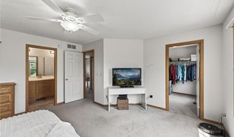 6597 Linwood Dr NE, Albertville, MN 55301