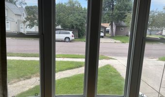 808 SE 10th Ave, Aberdeen, SD 57401