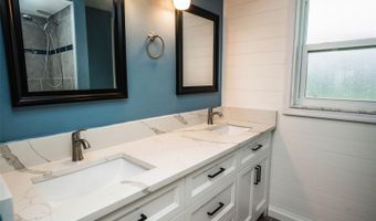 6322 BALBOA Ln, Apollo Beach, FL 33572