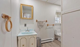 50 Exchange St, Athol, MA 01331