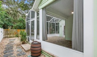 800 PARADISE Ln, Atlantic Beach, FL 32233