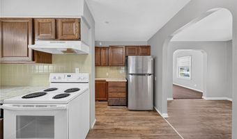 378 Hillwood Dr, Akron, OH 44320