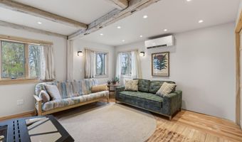 3 York St, Augusta, ME 04330
