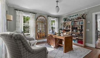 43 Sherman St, Newport, RI 02840