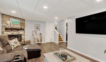 180 ABBOTTS Dr, Abbottstown, PA 17301