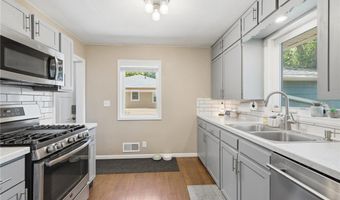 1204 Columbus Ave, Albert Lea, MN 56007