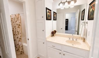 11001 Shoreline Dr, Baton Rouge, LA 70809
