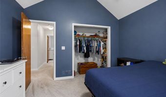 928 Bluestem Dr, Baldwin City, KS 66006