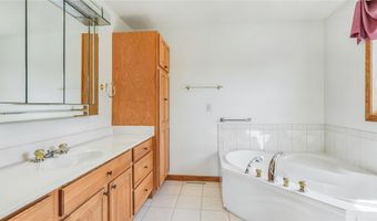 106 S 2nd St, Alma, WI 54610
