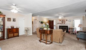 890 KELLY LYNN Dr, Anniston, AL 36207