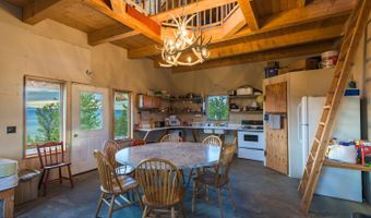 1872 ST HWY 352, Cora, WY 82925