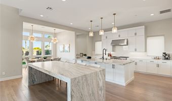 4822 Shady Ridge Dr, Las Vegas, NV 89135