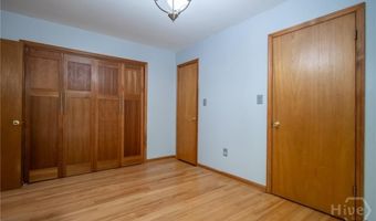 102 Chickadee Ct, Athens, GA 30605