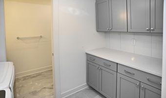 5 W Golfwood Rd, Beverly Shores, IN 46301