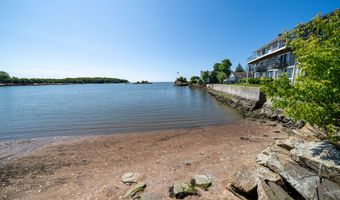 198 Shore Dr, Branford, CT 06405