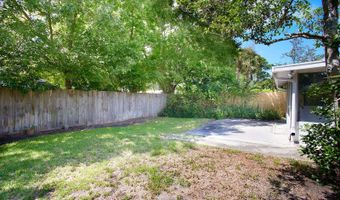 1524 LINKSIDE Dr, Atlantic Beach, FL 32233