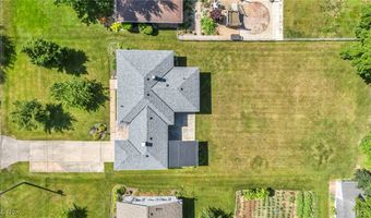 154 Walnut Dr, Amherst, OH 44001