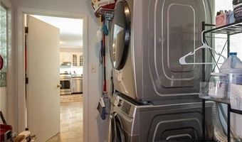 130 Biscayne Dr, Athens, GA 30606