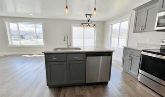 1018 Alpine Ave, Chubbuck, ID 83202