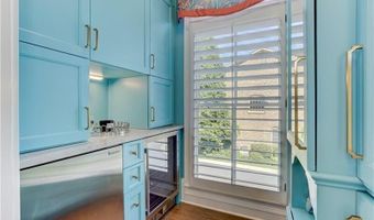 9020 Riverbend Mnr, Alpharetta, GA 30022