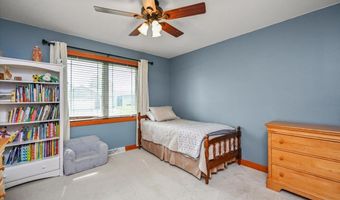 2273 Antler Rdg, Asbury, IA 52002