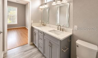 1 Nesting Ln, Bluffton, SC 29909