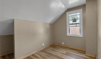 689 Longmeadow Rd, Amherst, NY 14226