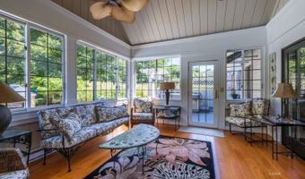 8193 Lavelle Rd, Athens, OH 45701