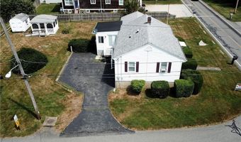 117 Wolcott Ave, Middletown, RI 02842