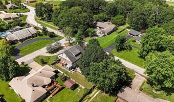 401 E Glendale St, Aurora, MO 65605