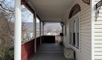 201 Ruskin Dr, Altoona, PA 16602