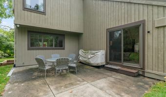 3735 Tremont Ln, Ann Arbor, MI 48105