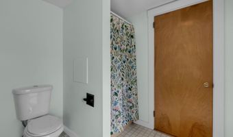 31 Wiley St, Bangor, ME 04401