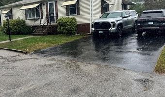 12 Frair Tuck Lane Ln, Coventry, RI 02816