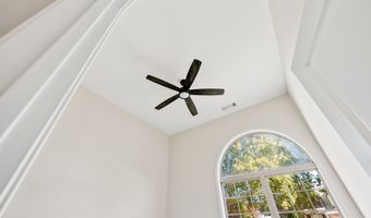 738 York View Dr, Auburn, GA 30011