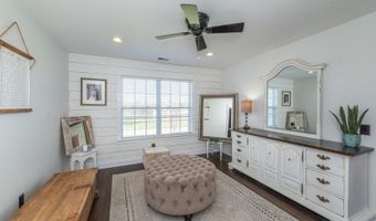 4 GARRY Ln, Andover, NJ 07848