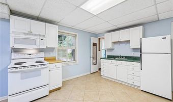 1067 Hess Dr, Avondale Estates, GA 30002