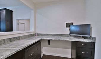 620 N Sullivan St, Addison, IL 60101
