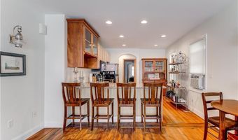 9 Waites Wharf 1, Newport, RI 02840