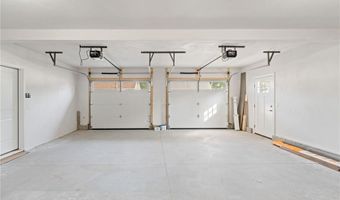 10 Sherwood Ave, North Providence, RI 02911