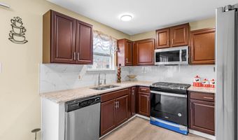 1 SEQUOIA Ct, Bear, DE 19701