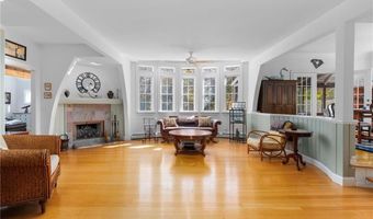 27 W Willow Ln, Charlestown, RI 02813