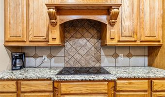 10 NW Sage Cir, Andrews, TX 79714