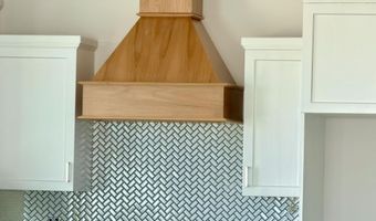 1073 Alpine Ave, Chubbuck, ID 83202